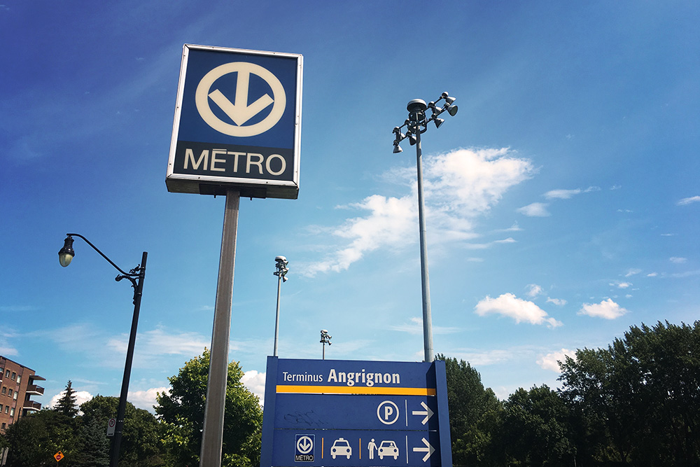 parc-angrignon-metro.JPG